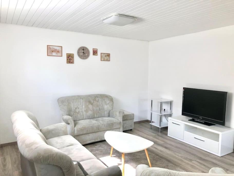 Schoene Ferienwohnung Direkt Am Neckar Deißlingen 外观 照片